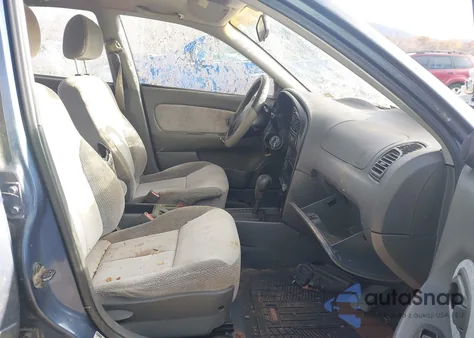 2003 Kia Spectra Ls z USA, uszkodzony, nr VIN KNAFB121X35275220